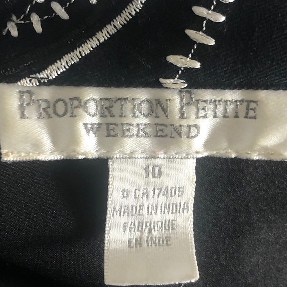 - - Womens Decorative Black Jacket. Size 10. - Picture 6 of 9